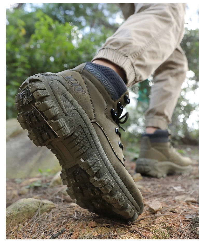Top Leather Men's  Breathable  Boots , Outdoor Men Non-slip  Ankle Boots