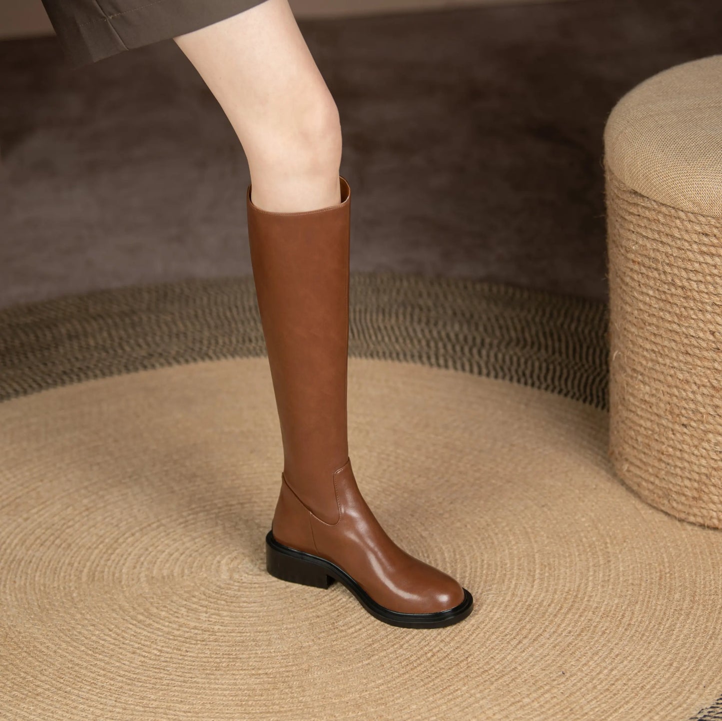 Hot cow split leather equestrian boots . Ghoddosh