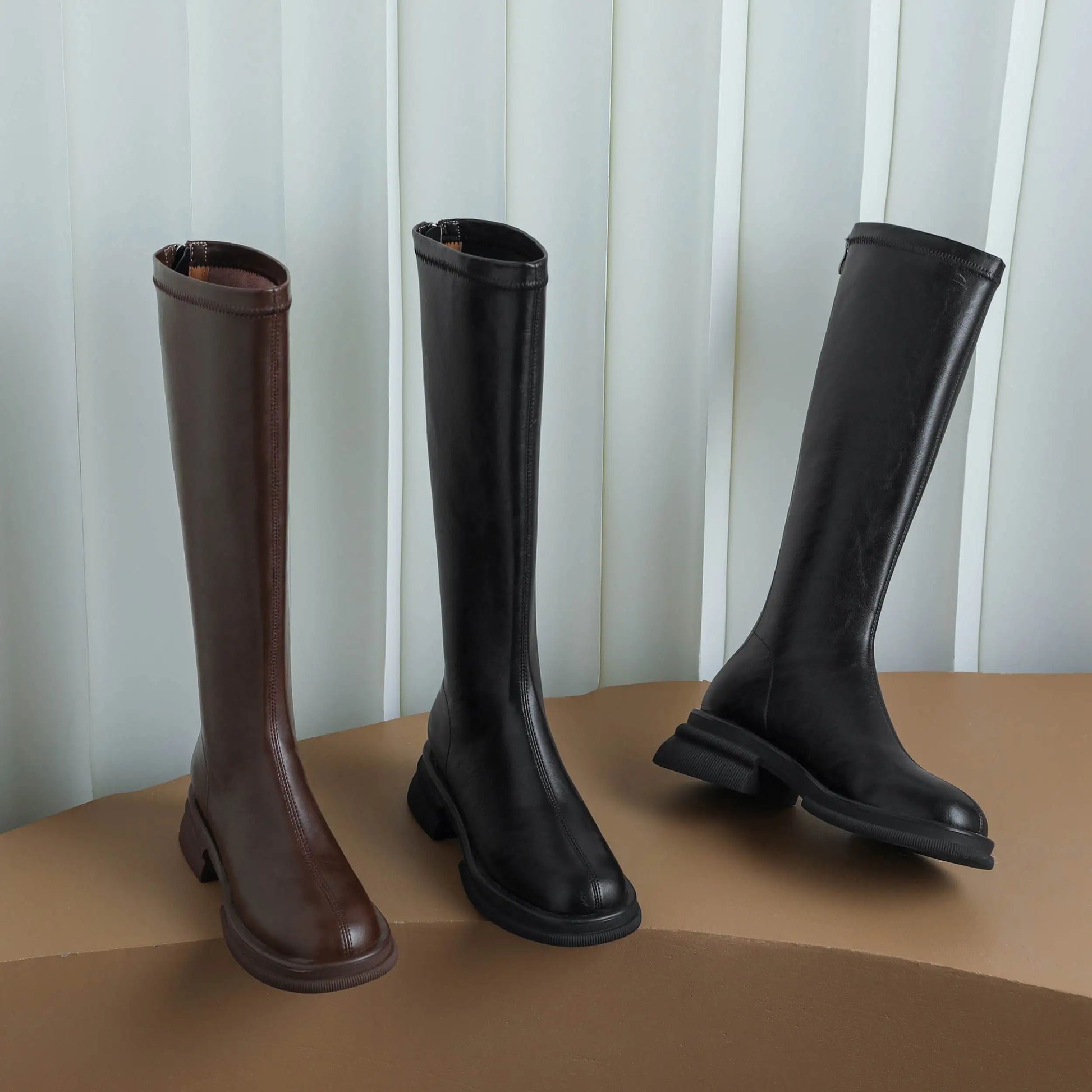 Cow Leather Round Toe Winter Warm Riding Boots / Thick Heels Gladiator Back Zipper Platform Knee Boots
GHODDOSH
