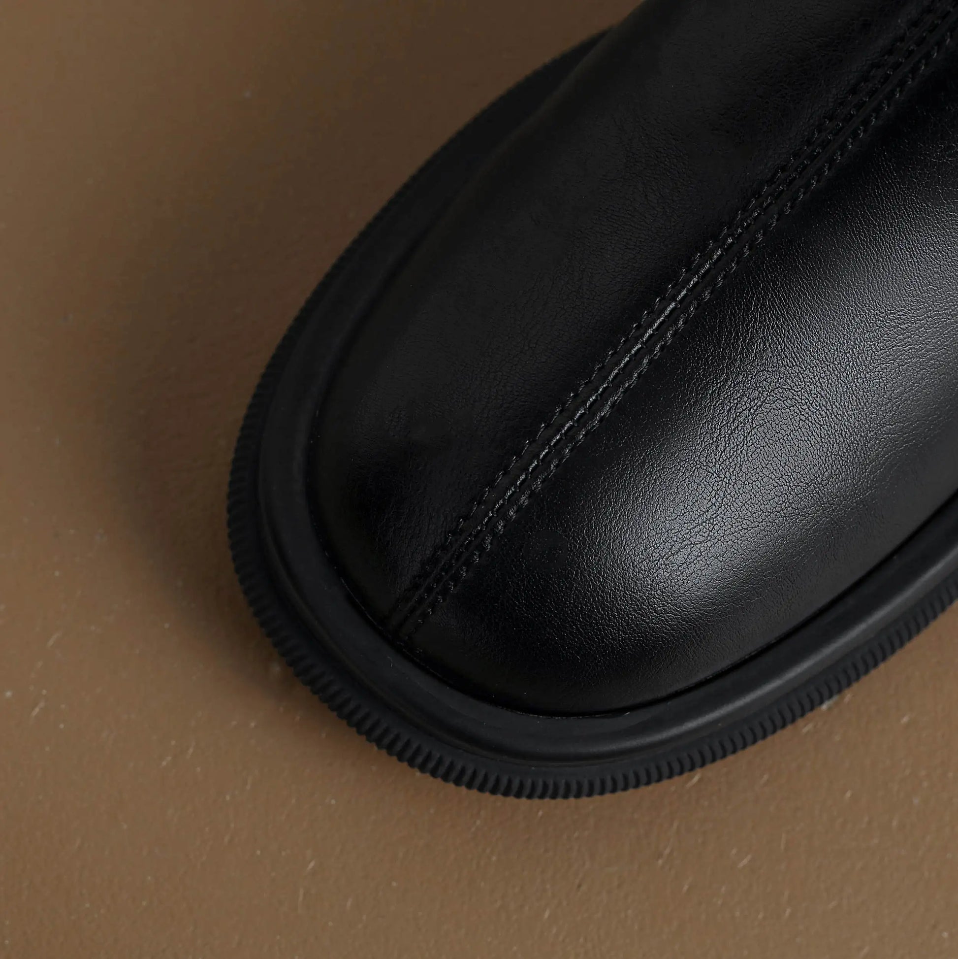 Cow Leather Round Toe Winter Warm Riding Boots / Thick Heels Gladiator Back Zipper Platform Knee Boots
GHODDOSH
