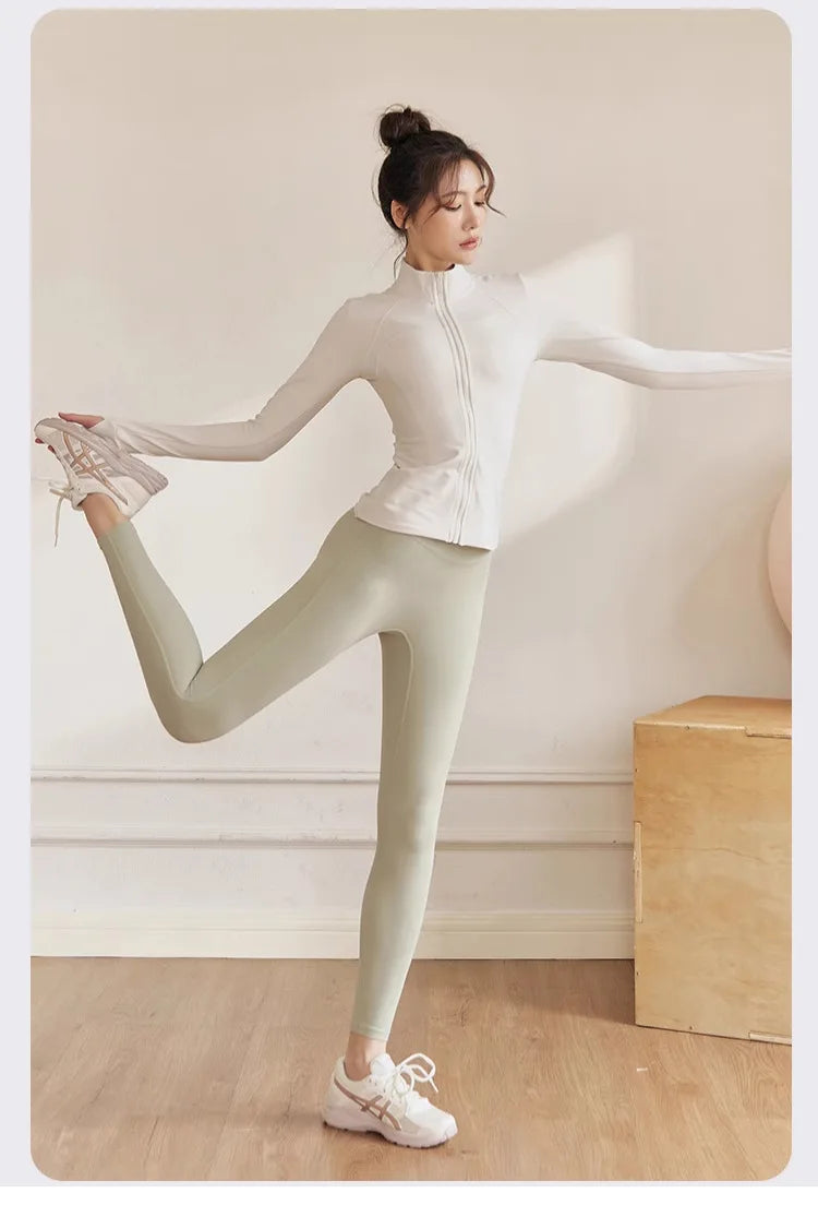 Women  Long Sleeve Quick Dry Sports Jacket  with Thump Hole  @ Ghoddosh.com